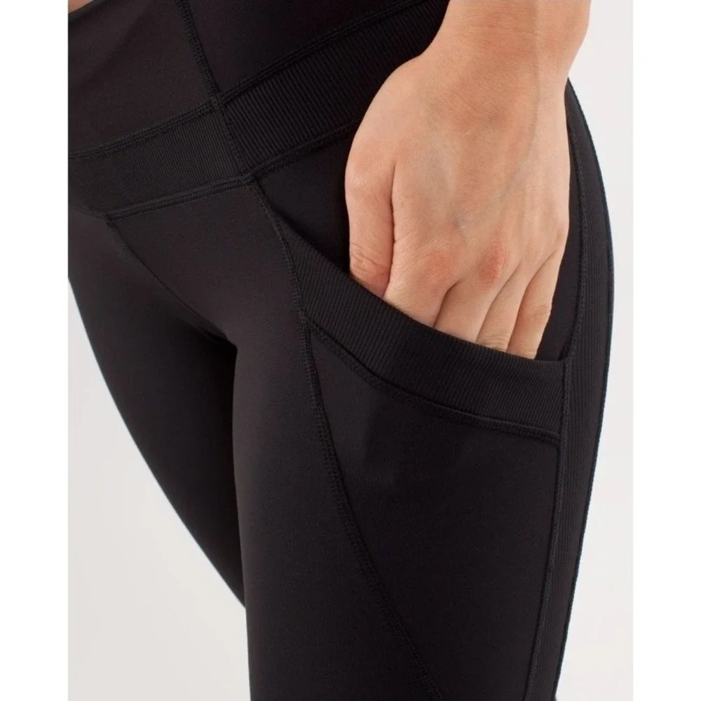Lululemon 6 Run Chase Me Crop Black Leggings W6718S